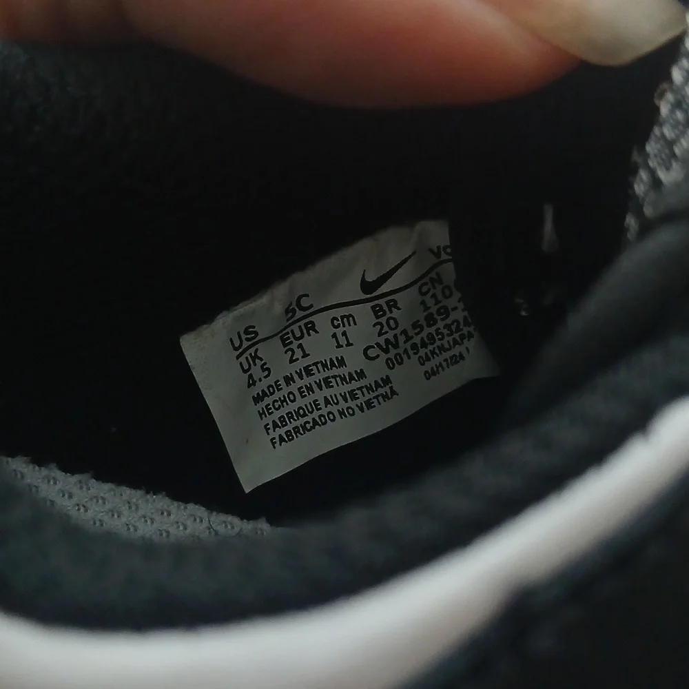 Nike Dunk Low Black And White (Panda) Size 5c - Picture 7 of 16